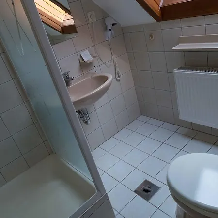 Arina Guest house