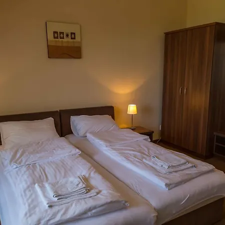 Arina Guest house