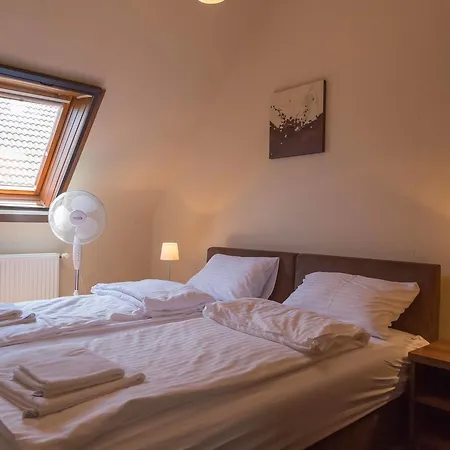 Arina Guest house