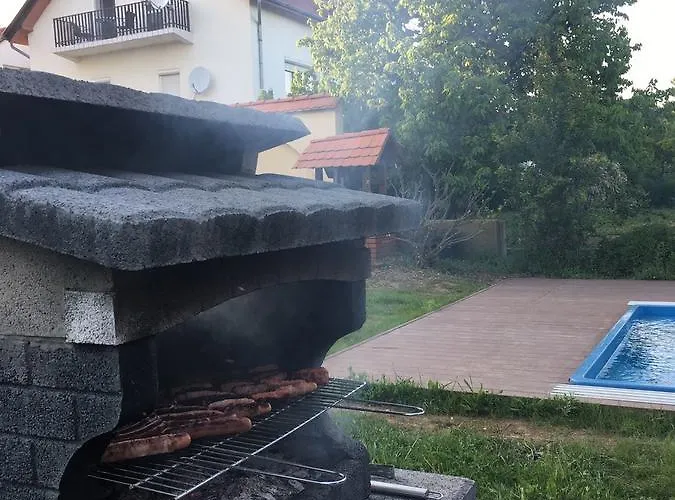 ゲストハウス Arina