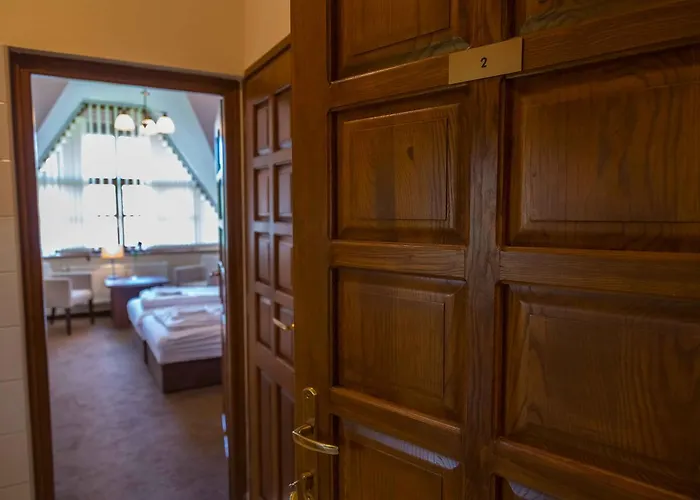 Arina 4* ヘーヴィーズ