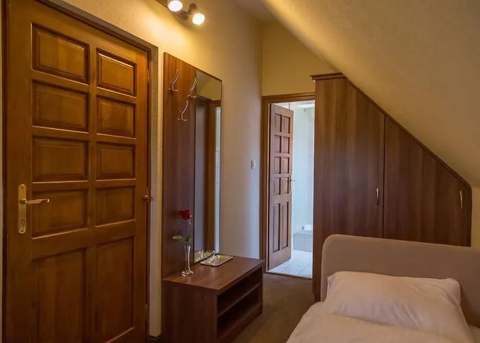 ゲストハウス Arina 4*